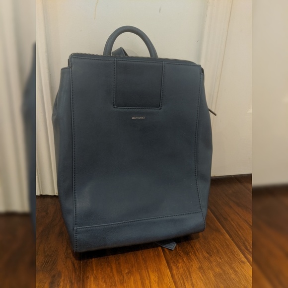 Matt & Nat backpack - Picture 3 of 3